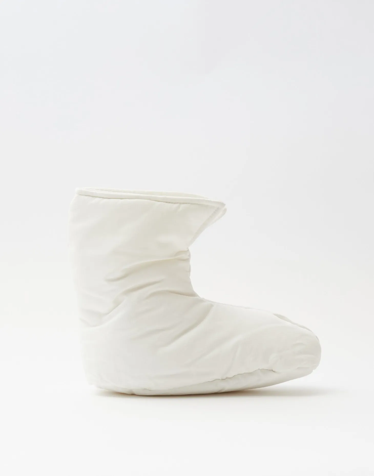 Natura Selection Bodycare & Beauty | Bodycare & Beauty>Zapatillas Bota Acolchada